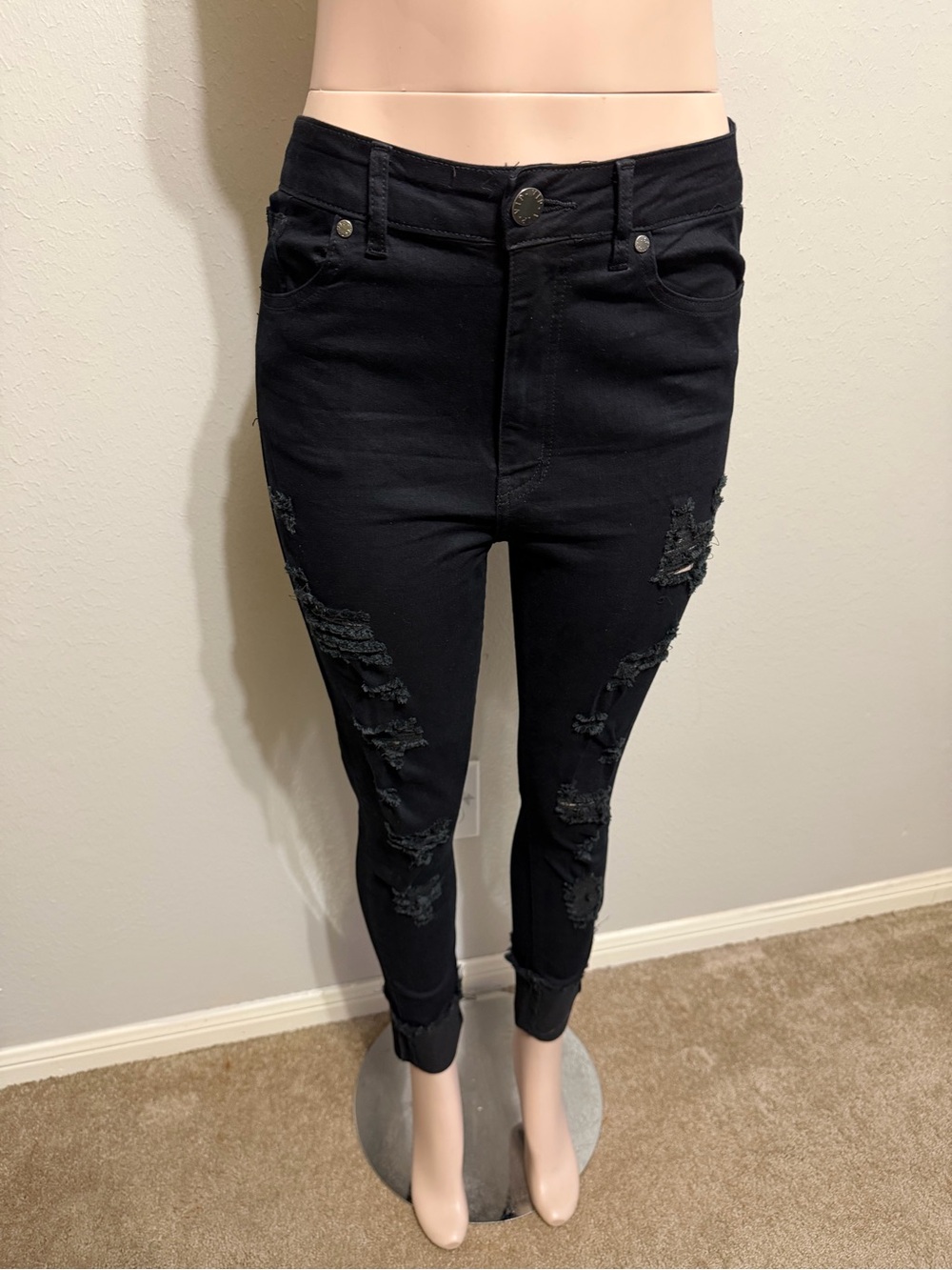 VIP Women's Black Distressed Skinny Jeans